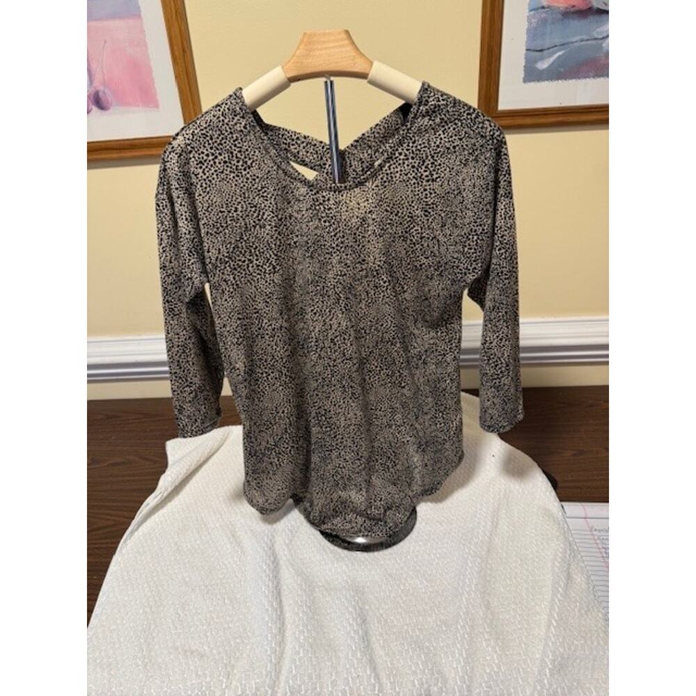Bobeau Snakeskin Print Top | Strappy Crisscross Back Detail | Gray EUC [S]